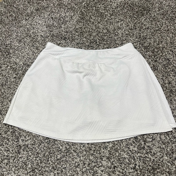 Spaulding White Skort Women's Textured Tennis Pickleball Shorts Slit Size Small - Picture 1 of 10